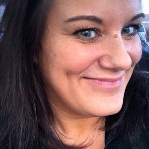 Meet your Posher, Nikki